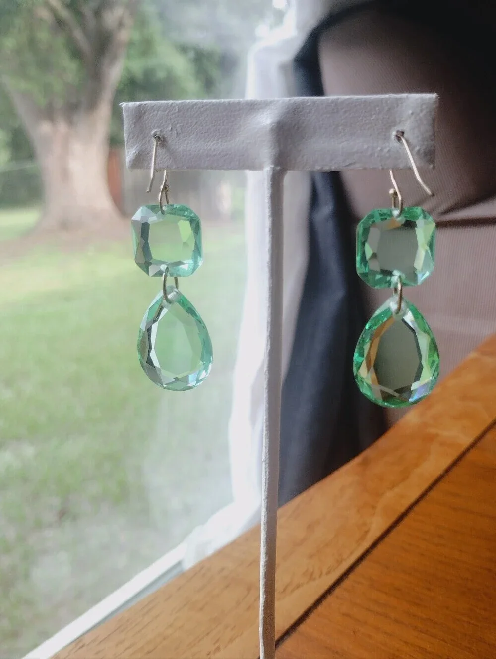 Elegant Green Crystal Drop Earrings Sparkling Statement Dangle Jewelry Glam
